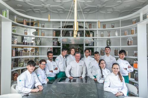 Fundación Mahou San Miguel impulsa la excelencia formativa en hostelería con un programa de becas para estudiar en MOM Culinary Institute